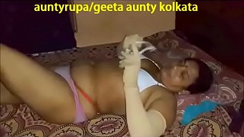 hot sexy bengali geeta aunty from kolkata india